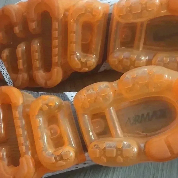 Nike Air Vapormax Flyknit 2 Safari Black White Orange Men Size 11.5 942842-106 - Picture 6 of 7